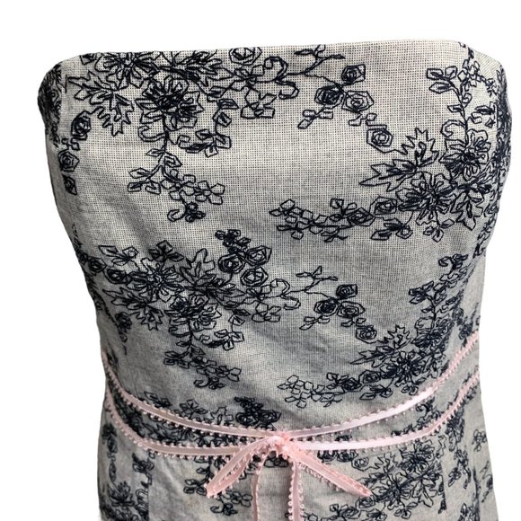 HELEN WANG Beige Shell Black Embroidered Daisies Strapless A-Line Dress - Picture 9 of 11